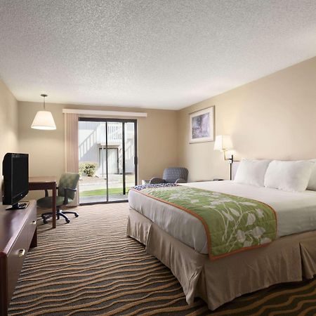 South Tacoma Suites Eksteriør bilde